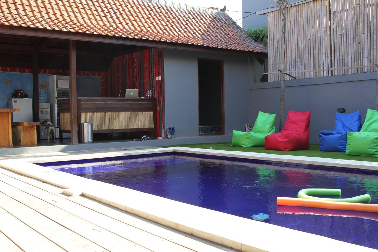 The Tipsy Gypsy Hostel Canggu Eksteriør billede