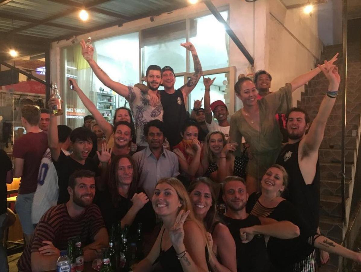 The Tipsy Gypsy Hostel Canggu Eksteriør billede